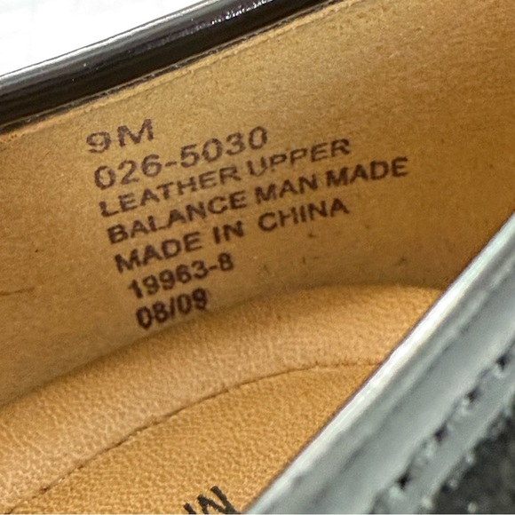 Strictly Comfort Black Peep Toe Heels with retro button size 9 women’s - Picture 10 of 12